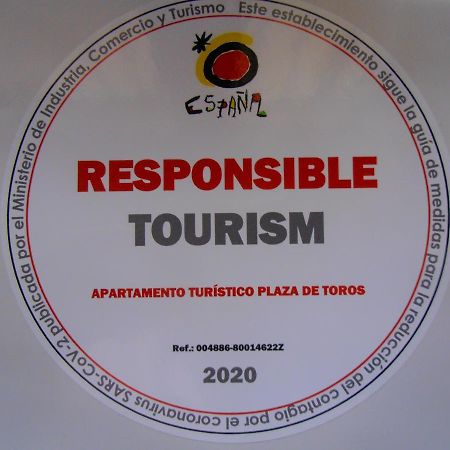 Apartamento Plaza De Toros Jerez De Los Caballeros Dış mekan fotoğraf